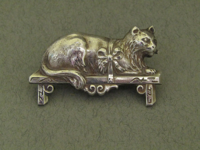 Cat on a Shelf Brooch by Jess Lelong