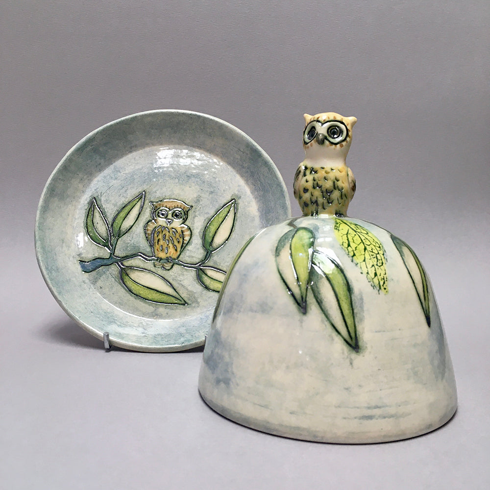 Round Owl butter dish by Jeanne Jackson Obsidian Art