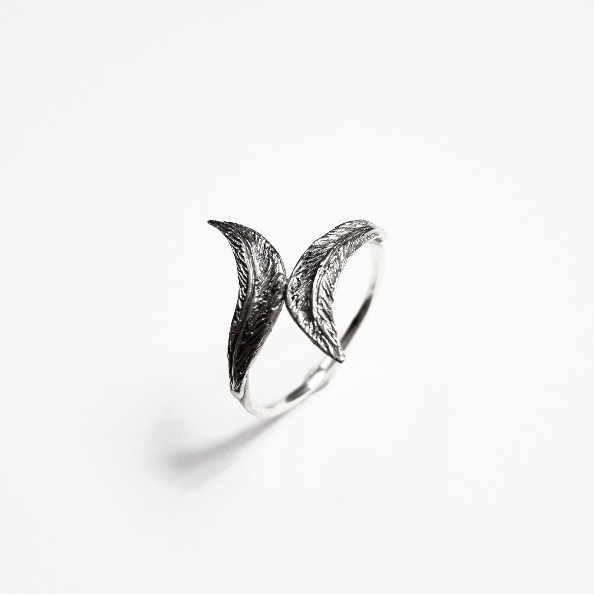 Two Feathers Ring