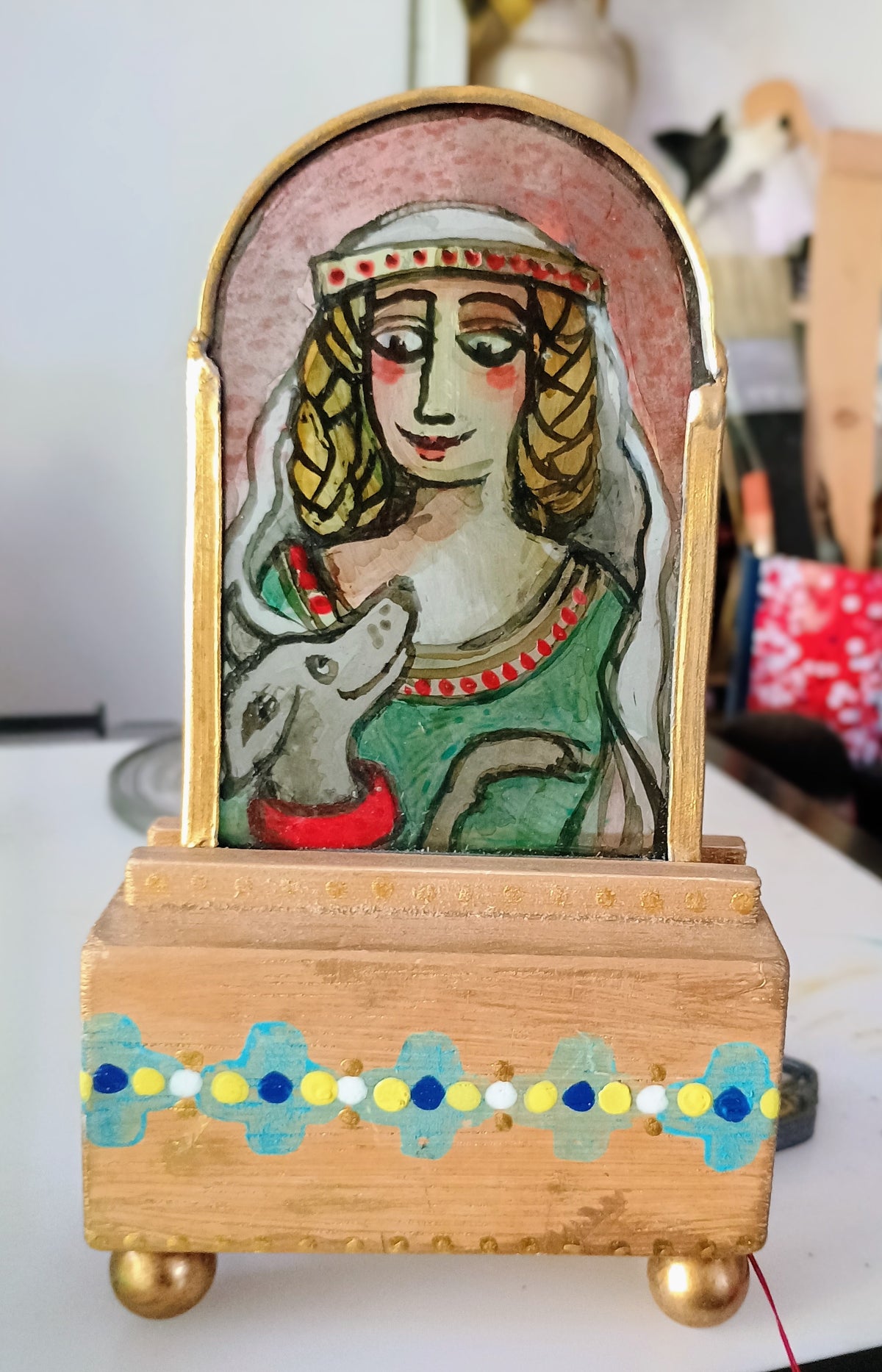 Maiden & Hound - hand-crafted stained glass by Rhiannon Powell