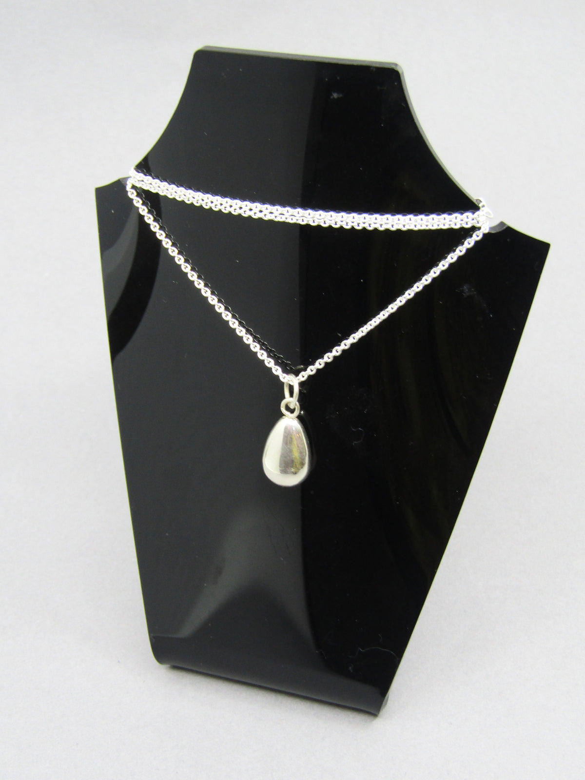Silver Jewellery by Chris Lewis