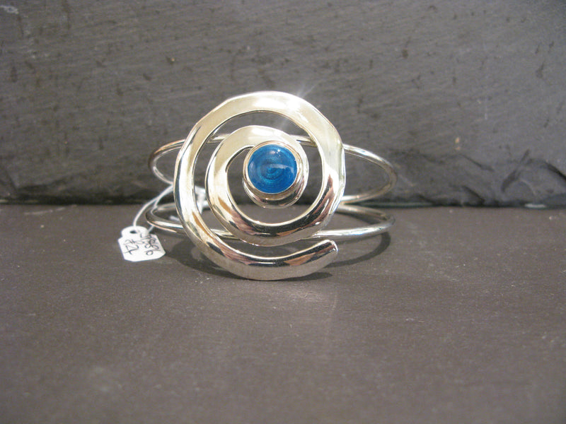 Snail Design Bangle