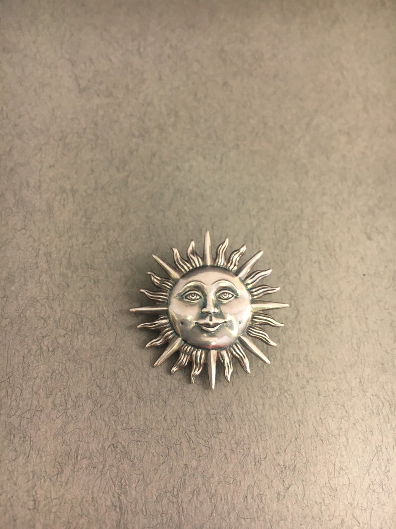 Small Sun Brooch by Jess Lelong