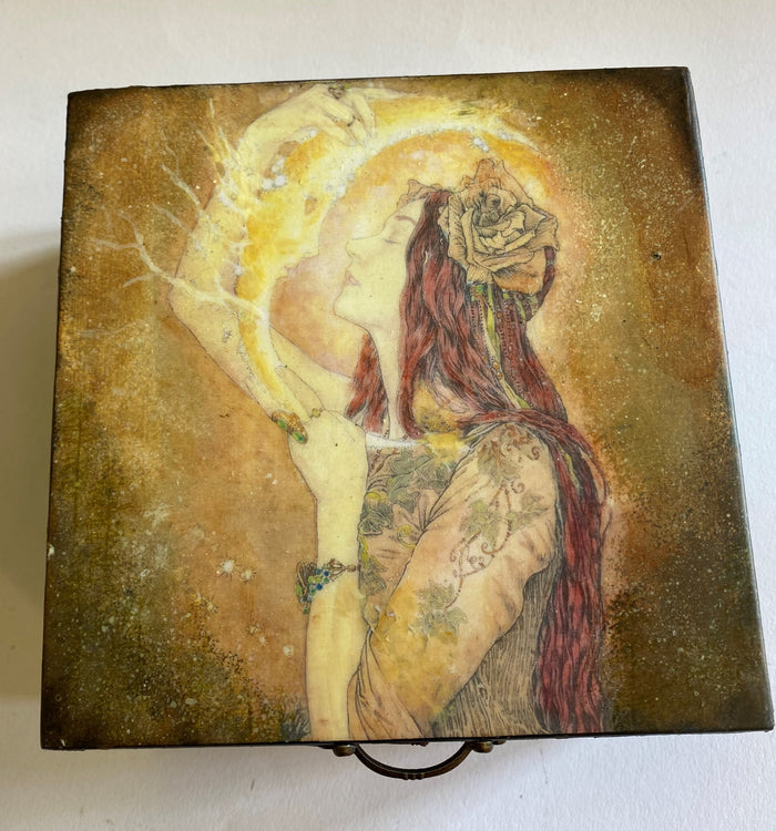 Wooden Jewellery / Tea Box by Monika Maksym featuring Ed Org Artwork