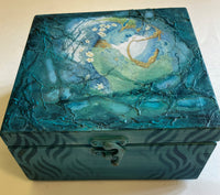 Wooden Jewellery / Tea Box by Monika Maksym featuring Ed Org Artwork