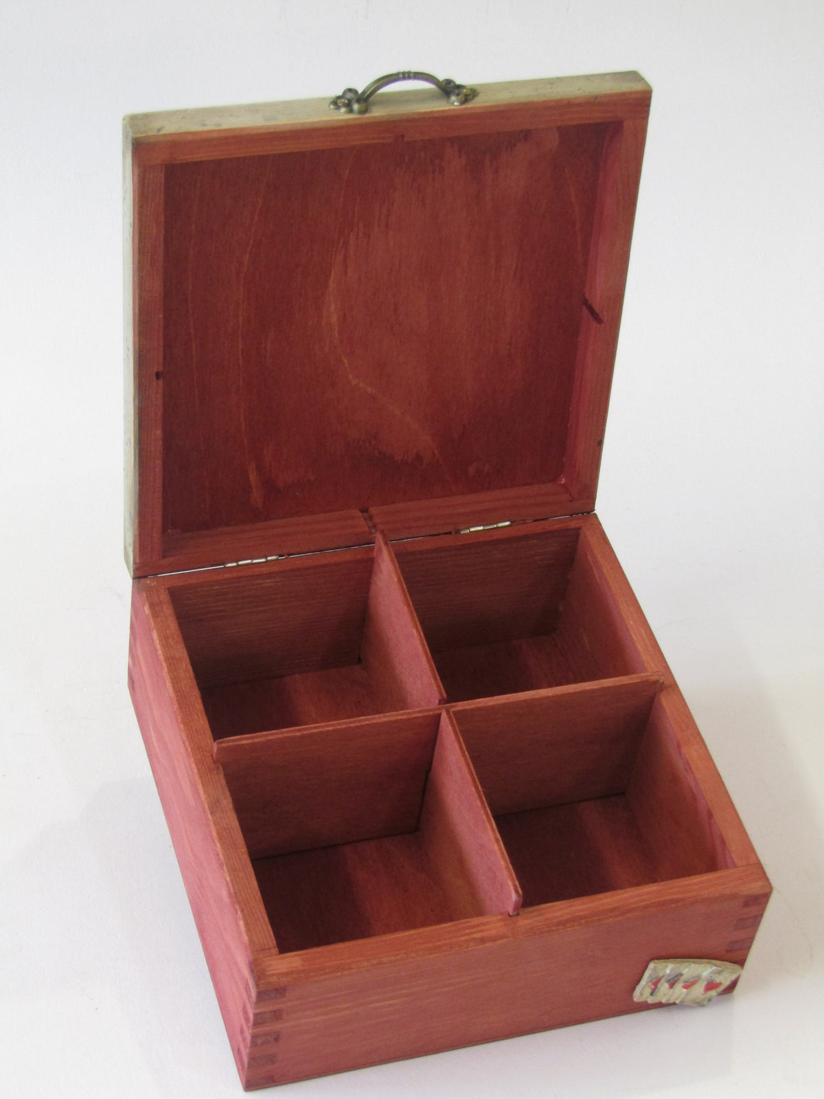 White Rabbit Design Wooden Tea Box