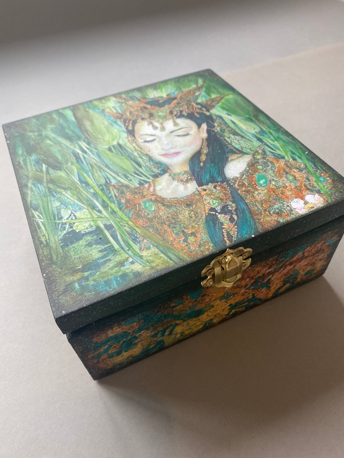 4 Compartment Tea / Jewellery / Trinket Box by Monika Maksym featuring Artwork by Ed Org (MM64)