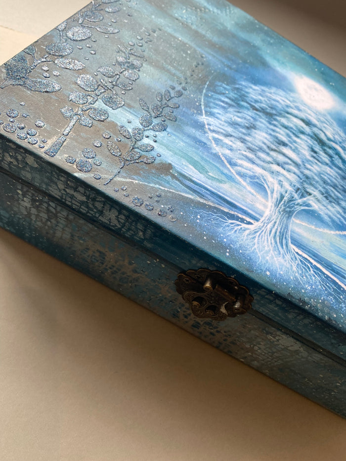 12 Compartment Tea / Jewellery / Trinket Box by Monika Maksym featuring Artwork by Mark Duffin (MM75)