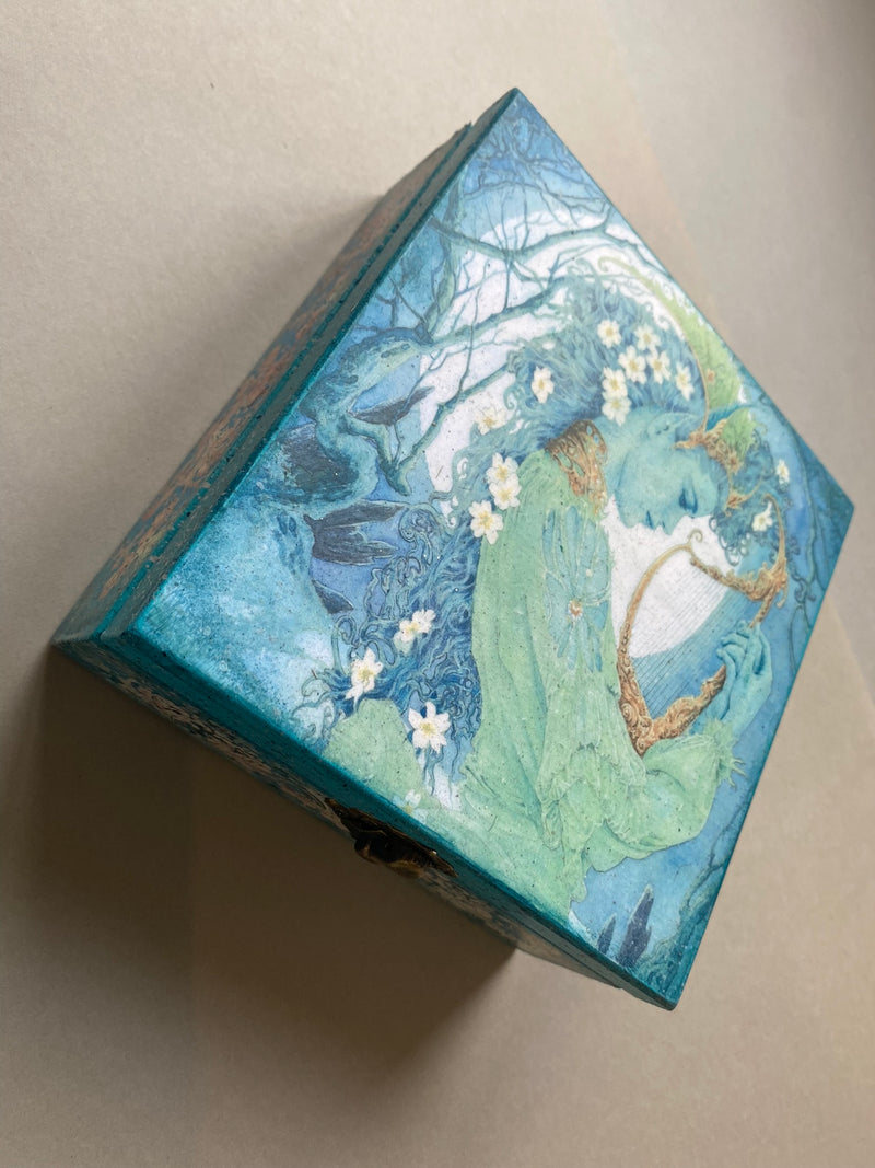 Square Jewellery / Trinket Box by Monika Maksym featuring Artwork by Ed Org (MM76)