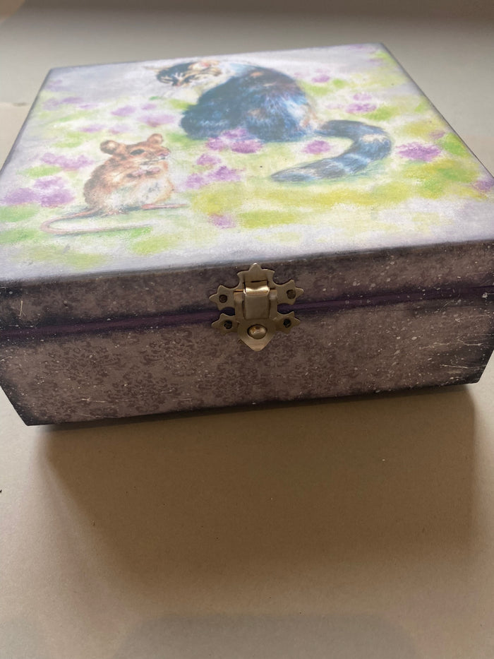 Square Jewellery / Trinket Box by Monika Maksym featuring Artwork by Sally Leggatt (MM80)