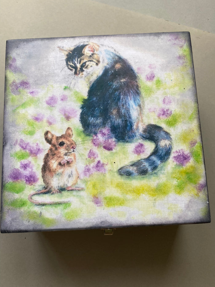 Square Jewellery / Trinket Box by Monika Maksym featuring Artwork by Sally Leggatt (MM80)