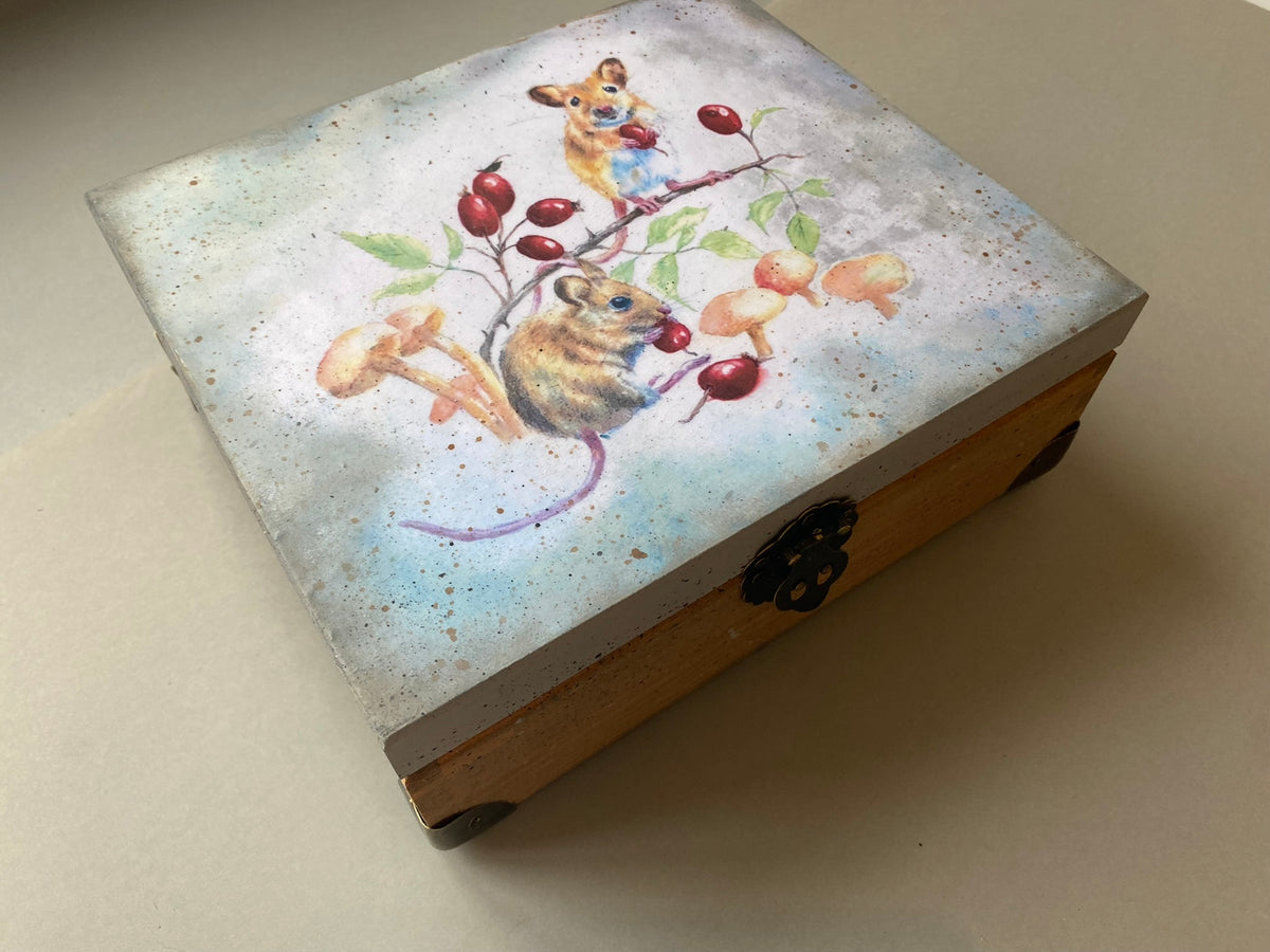 12 Compartment Tea / Jewellery / Trinket Box by Monika Maksym featuring Artwork by Sally Leggatt (MM81)