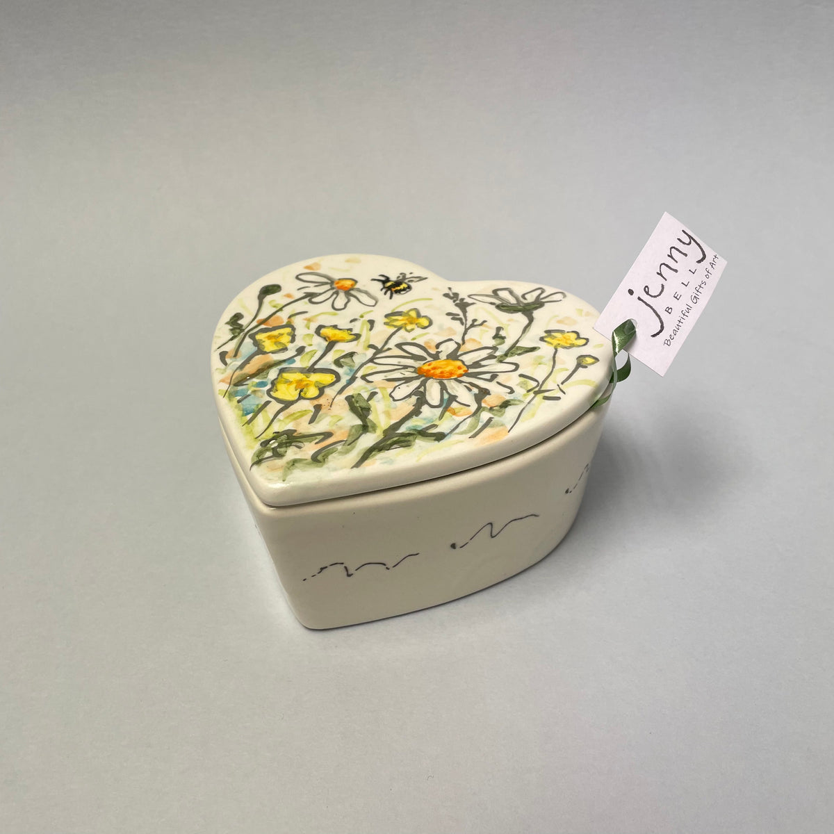 Heart Shaped Lidded Box by Jenny Bell