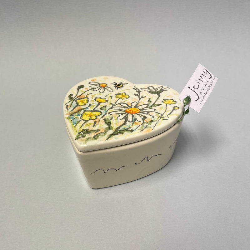 Heart Shaped Lidded Box by Jenny Bell
