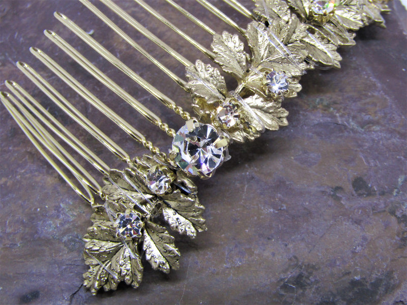 Hair comb by Jieun