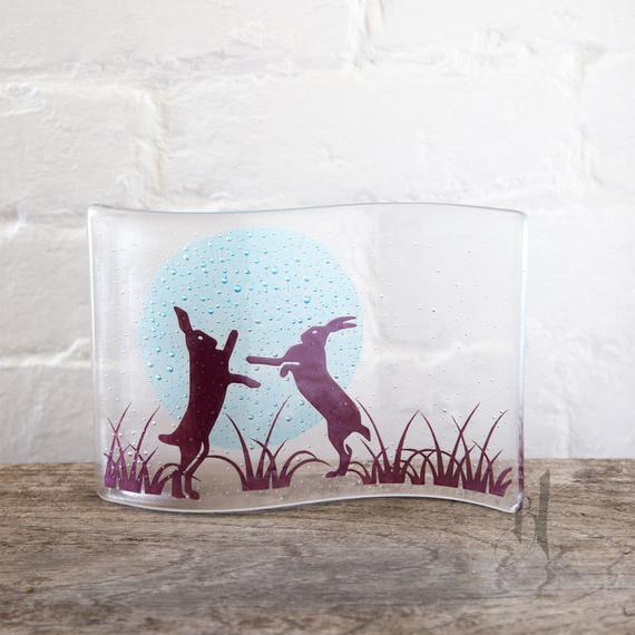 Boxing Hares Wave, Becky Haywood