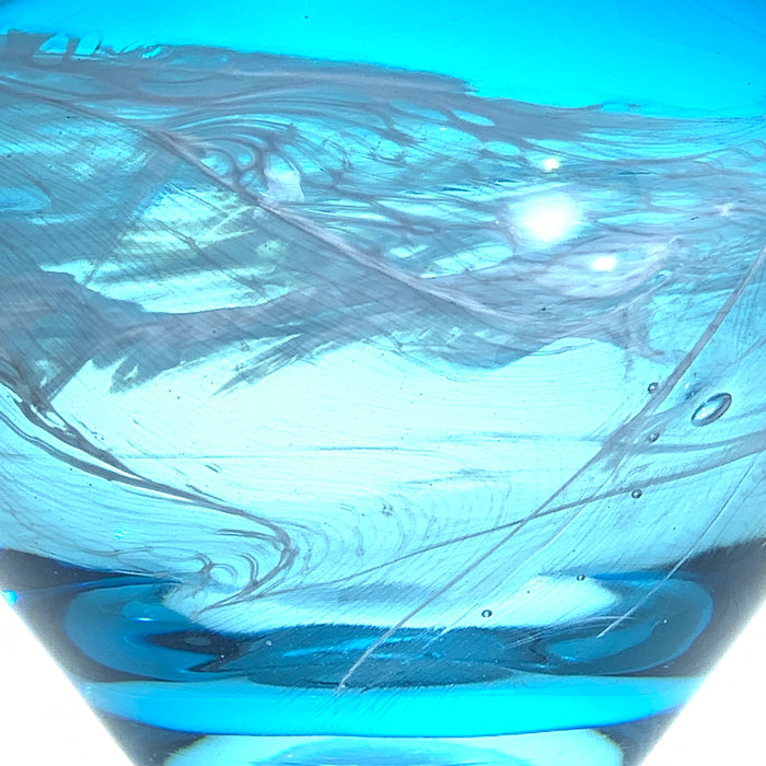 Surf Vase in Turquoise 2 (ref AV315)