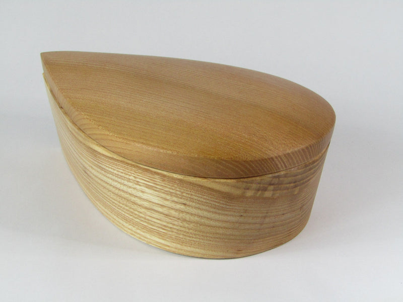 Wooden Swing Lid Box by Martin Stephenson